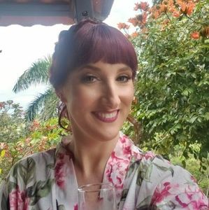 Meet your Posher, Alison